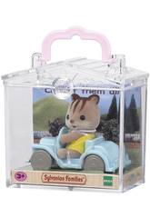 Sylvanian Families Coffret B�b� Ecureuil avec Voiture Epoch d'Enfance 5203