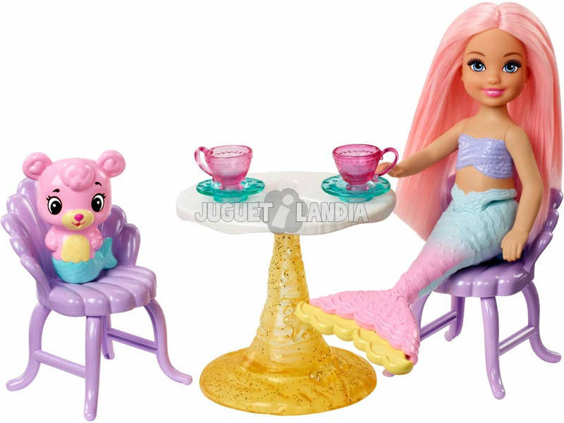 Barbie Dreamtopia Bambola Chelsea Sirena, Merbear e Castello di Sabbia con Altalena Mattel FXT20