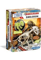 Arqueojugando Smilodon Fosforescente Clementoni 55034