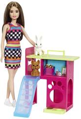 Barbie Muñeca con Mascotas Mattel HGM62