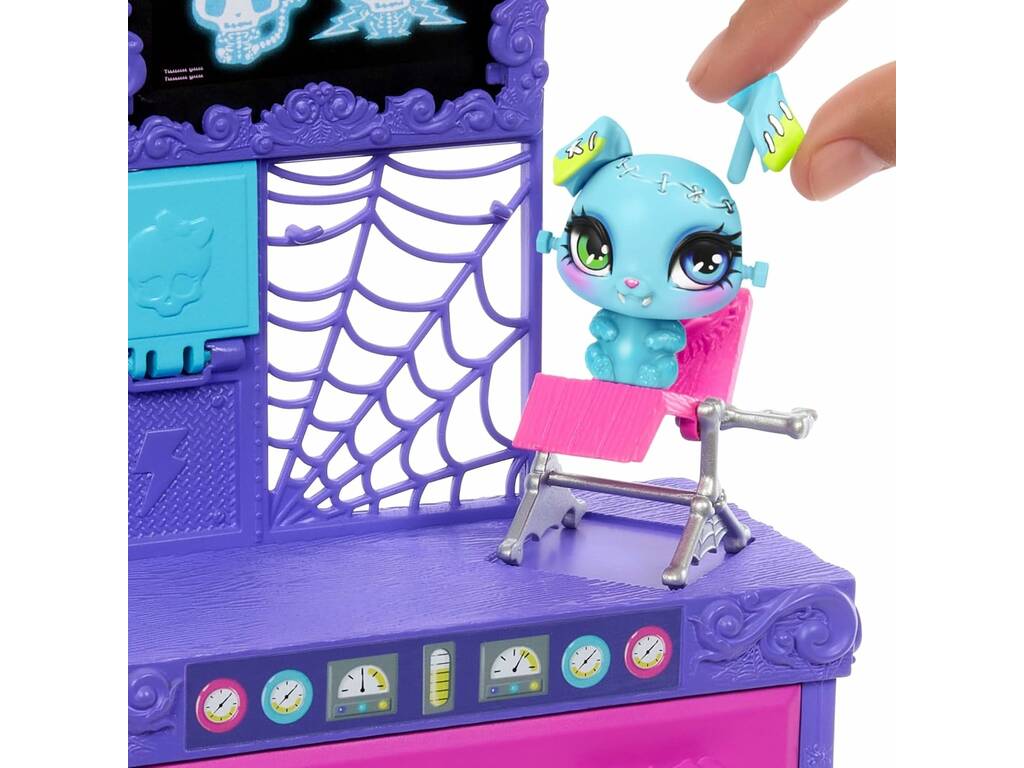 Monster High Make-A-Monster Pet avec la poupée Frankie Stein et ses accessoires