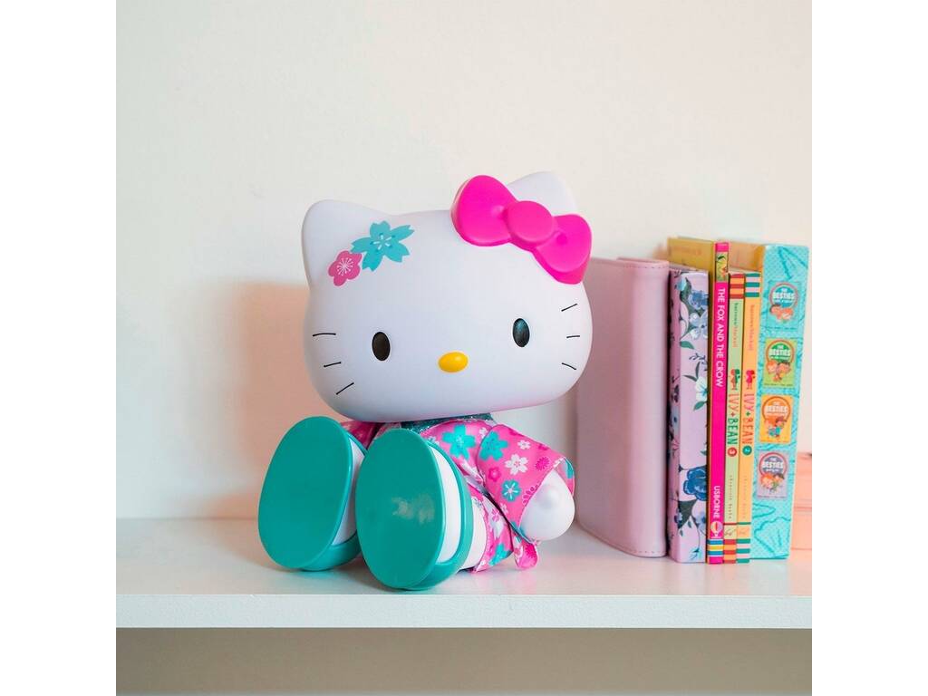 Poupée Hello Kitty avec kimono de 30 cm