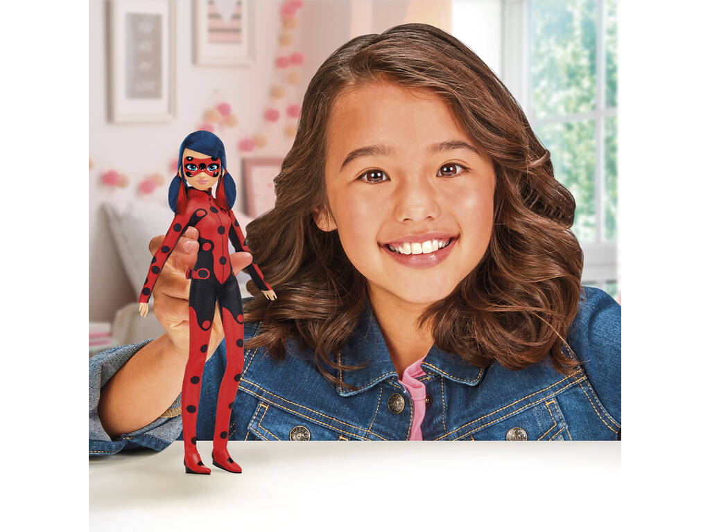 Poupée Miraculous Ladybug de 26 cm